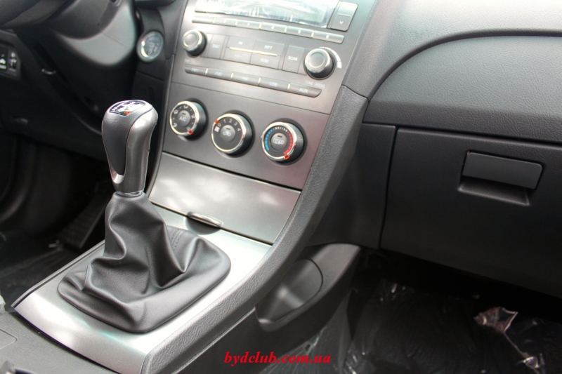 BYD new F3 photo